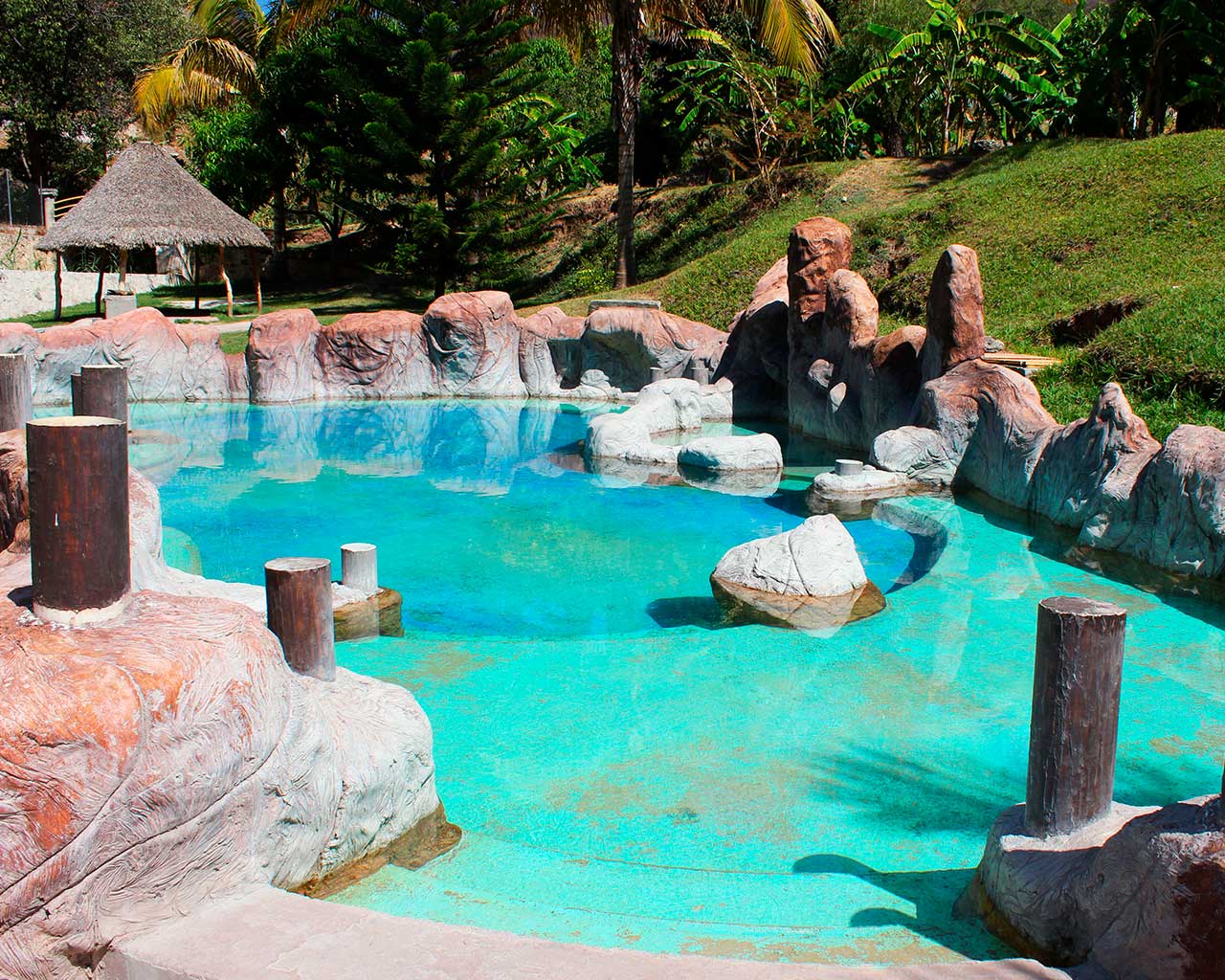 Balneario Atotonilco , Huehuetlán el Grande