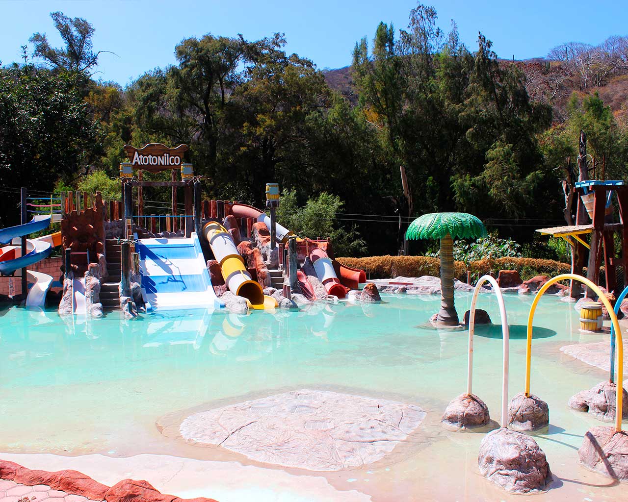 Balneario Atotonilco , Huehuetlán el Grande
